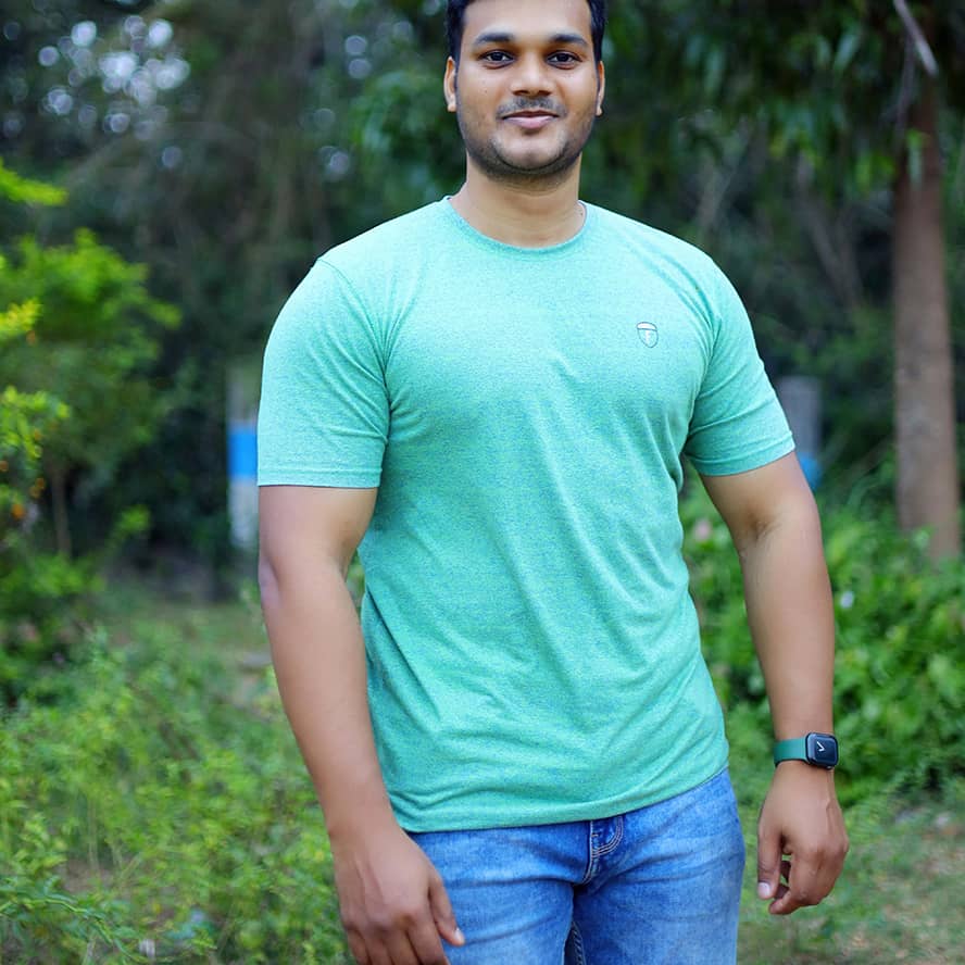 Green tshirt - Image 2