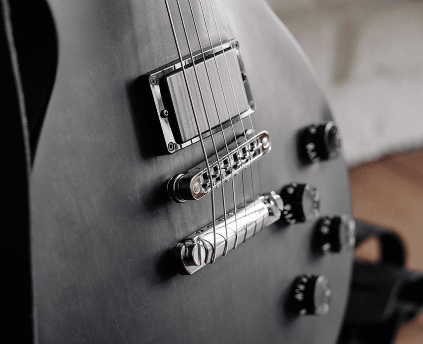 Electric Guitar - Image 4